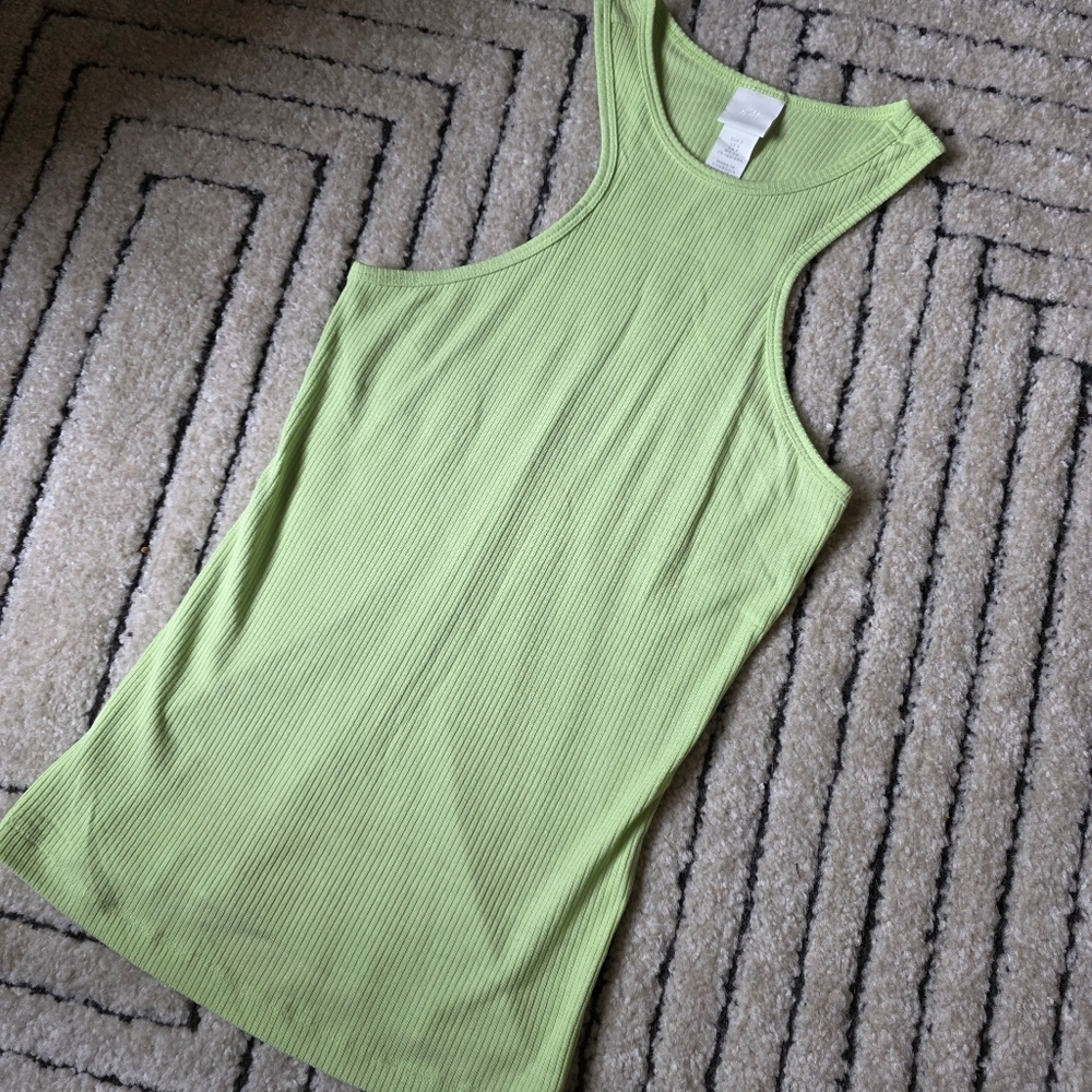 H&M Tank - Picture 2 of 6